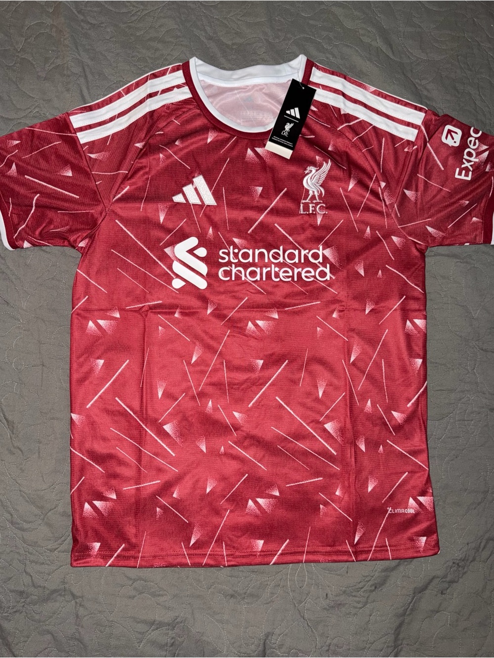 Liverpool 26/27 home jersey